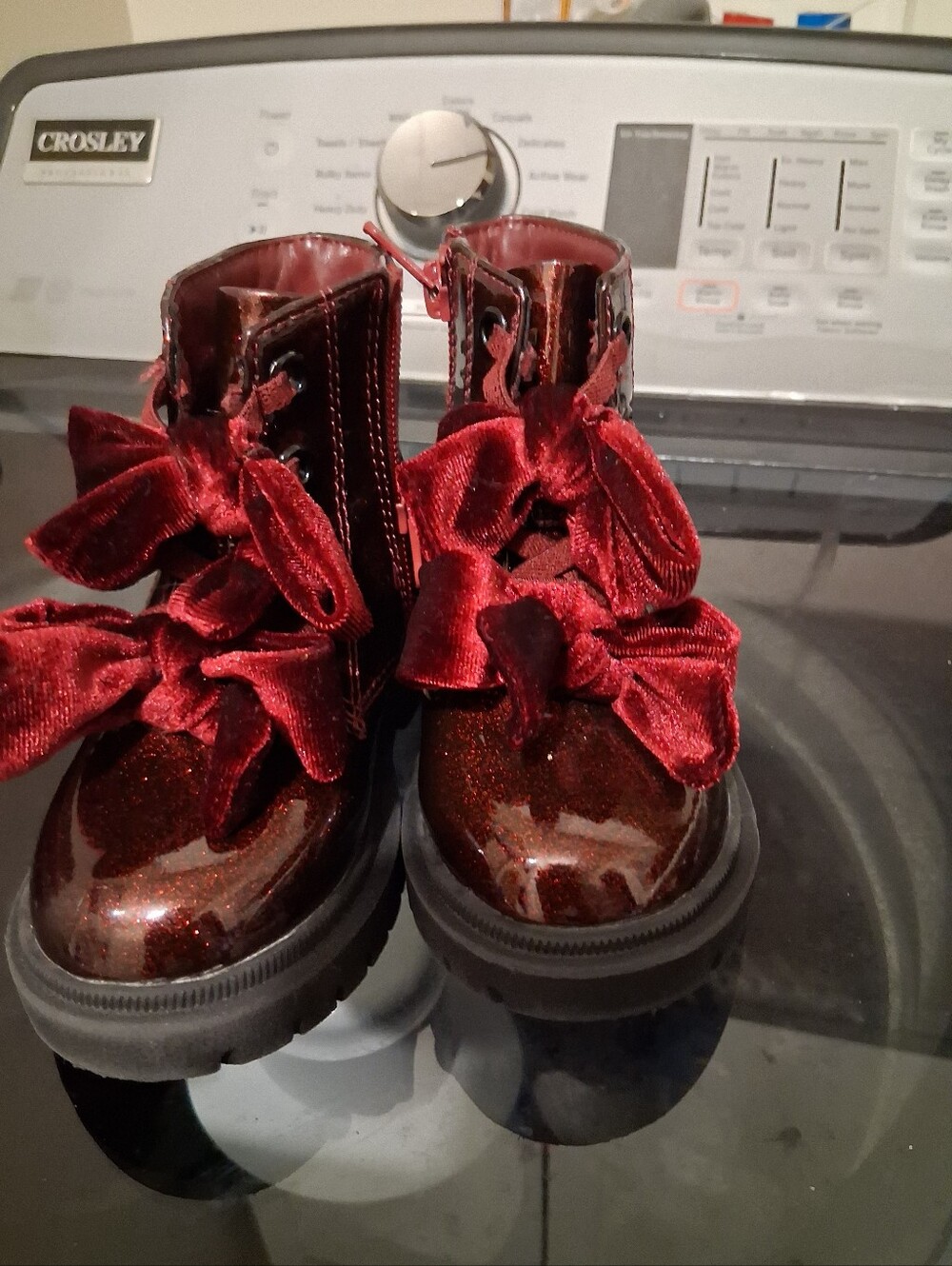 Shoes - Picture 8 of 9